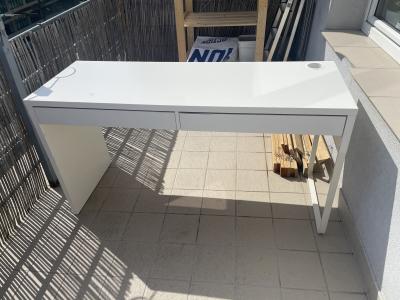 IKEA pracovní stůl MICKE