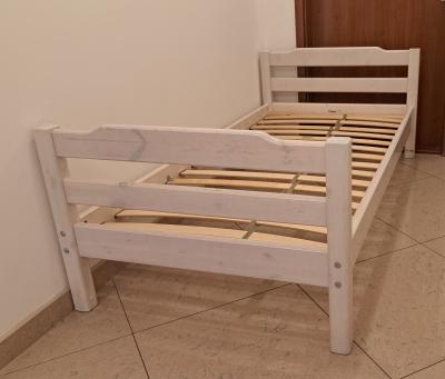 Dřevěná postel 180x90 cm