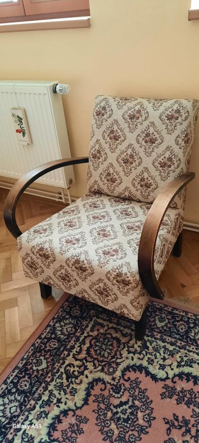 daruji staré křeslo