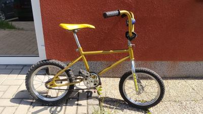 dětské kolo cca 3-8 let podle velikosti dítěte