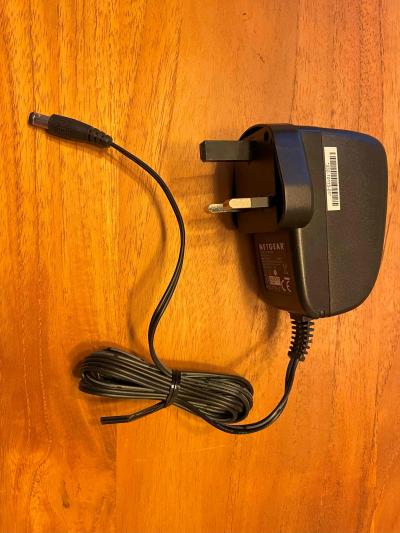 Nabíječka, podle fotografie 1