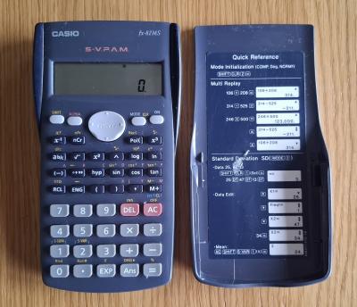 kalkulačka Casio fx-82MS