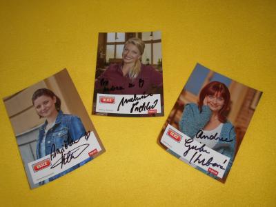 Podepsané fotografie herců z Ulice