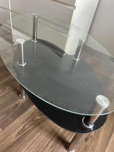 konferenční stolek