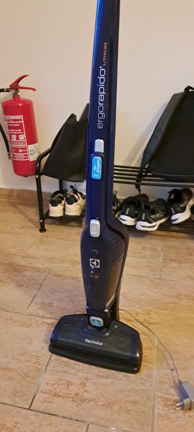 Bezdrátové vysavače na díly / k opravě