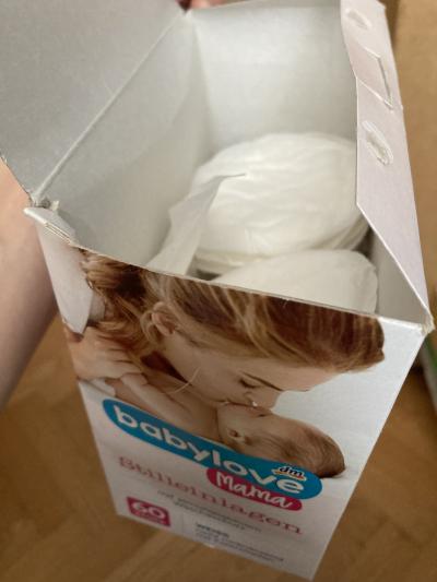 Otevřené balení vložek do podprsenky (kojení)