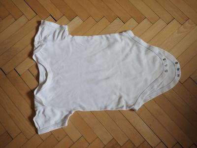 body 4, velikost 98/104