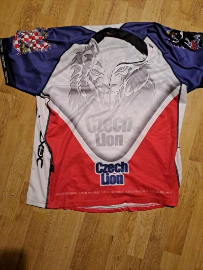 Cyklodres (MTB styl, tj volný)