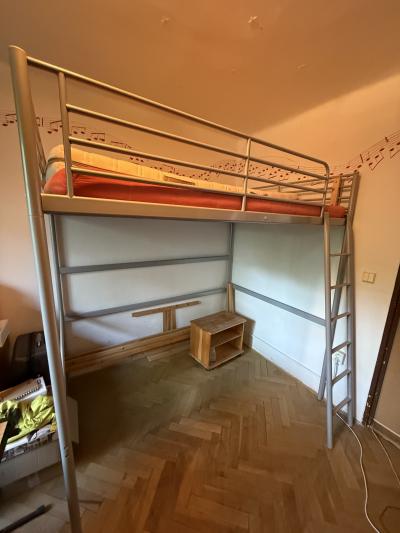 Patrová postel kovová