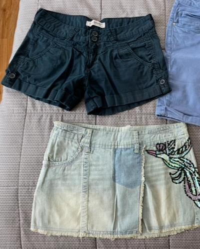 Kraťasy, sukně vel. S