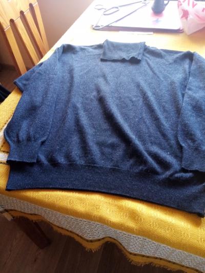 černý vlněný rolák,  XXL pěkný