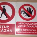 Nálepky a cedule (elektrika, bezpečnost)