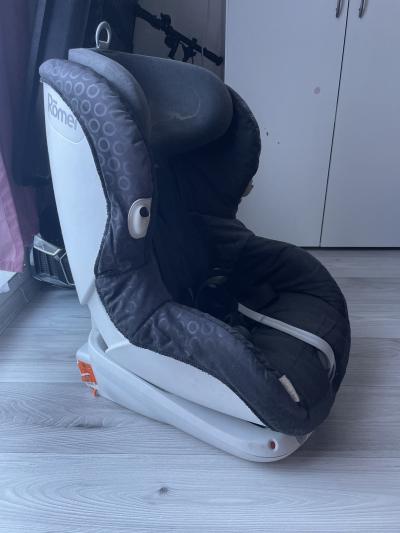 Autosedačka