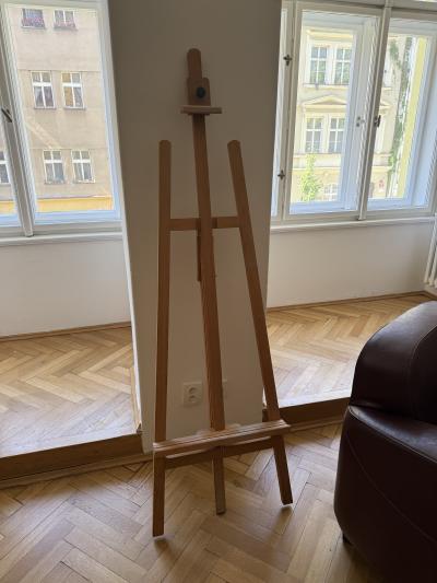 Malířské stojany