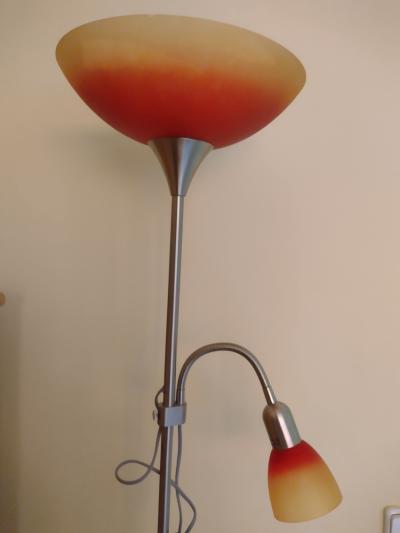 Stojací lampa