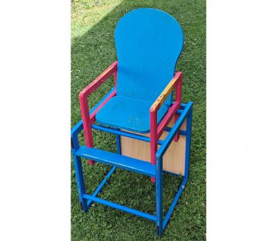 dětskou židličku