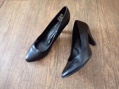 Lodičky velikost 40