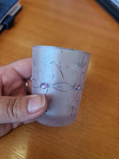 Sklenička na svicku