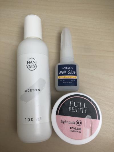 Gelové nehty - pomůcky použité