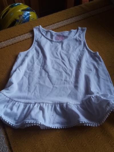 tričko bílé s kanýrkem  4r nové