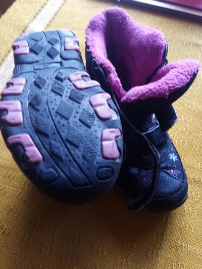 zimní boty kytičky 30-31