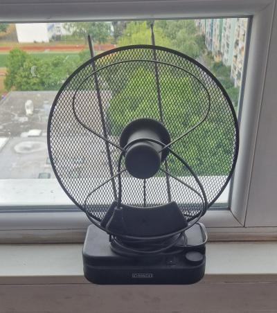 aktivní pokojová anténa