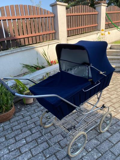 Daruji dětský kočárek - velmi zachovalý, starší typ
