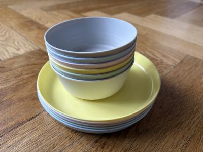 Plastové nádobí Ikea