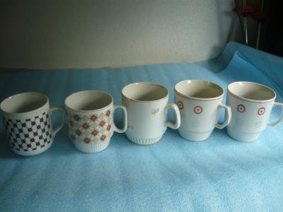 Retro hrnečky  4