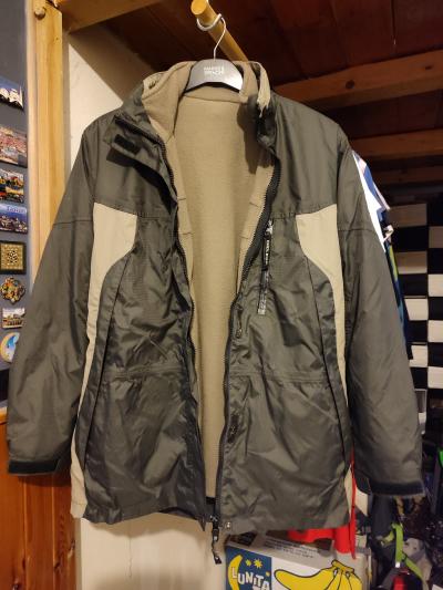 Bunda vel 40 (asi M)