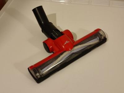 Rotační kartáč ETA asi na parkety