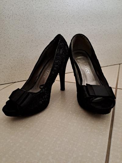 Černé lodičky vel.35