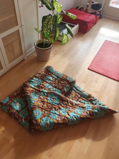 Daruji teplou peřinu