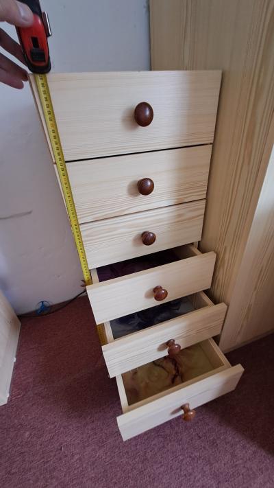 Šuplíková skříňka