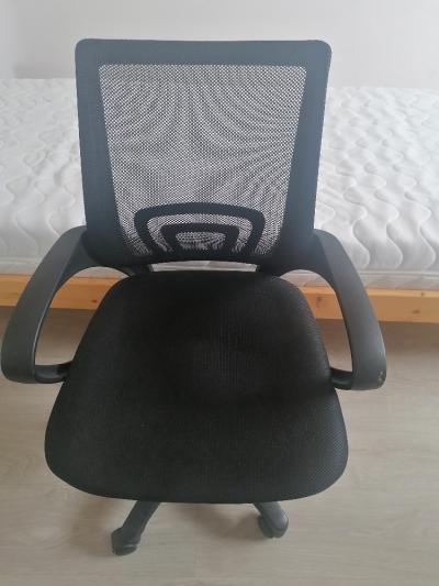 Daruji pracovní židli
