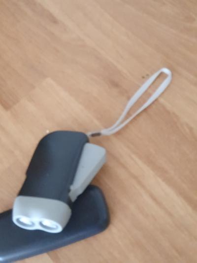 Daruji baterku na ruční pohon