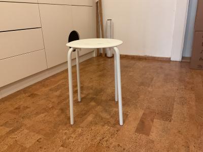 Seslička do koupelny IKEA