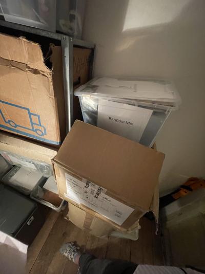 HLEDÁM Krabice a kartony PRAHA