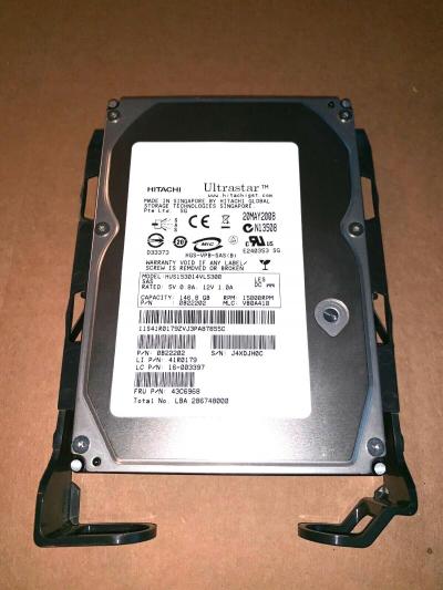 40 kusů serverových pevných disků 146.8GB