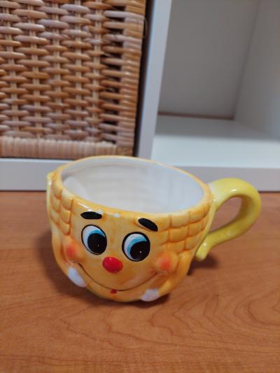 Hrnek/miska ve tvaru kukuřice