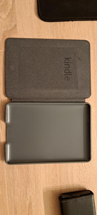 Pouzdro Amazon Kindle Touch (2011-2013)