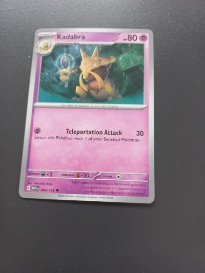Pokemon Kadabra 80