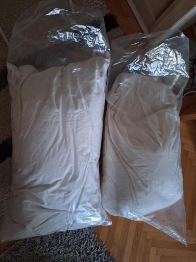 2 perove polstare 70x90cm