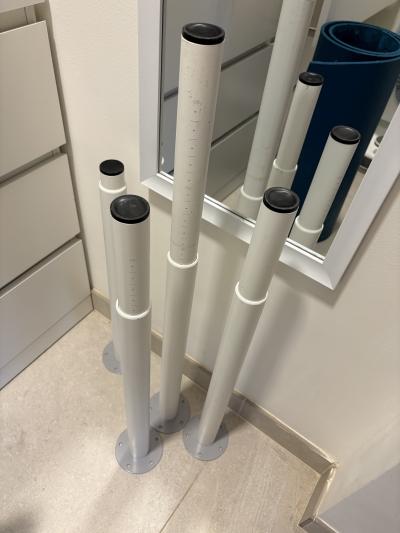 4 nohy nastavitelné ikea