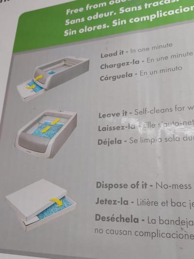 Moderní toaleta pro kočky, nová