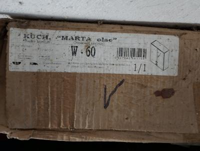 Horní a dolní kuchyňská skřínka