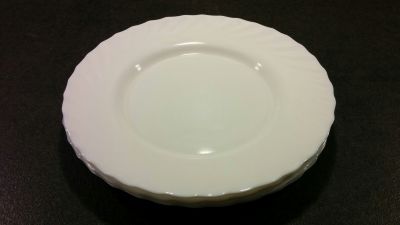 4 mělké talíře Arcopal průměr 24,5 cm