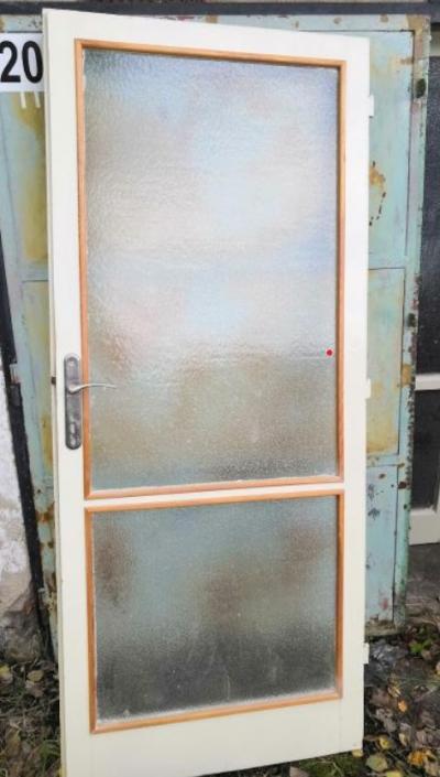 Starší dveřní zámek levý