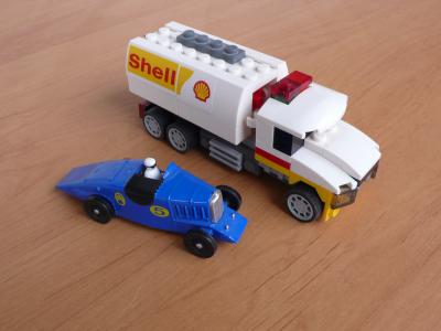 dvě autíčka..  :-)