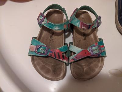 Dívčí kožené sandály, vel. 29